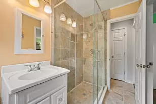 2111 Bosworth Ln, Northfield, IL 60093 - Photo 15
