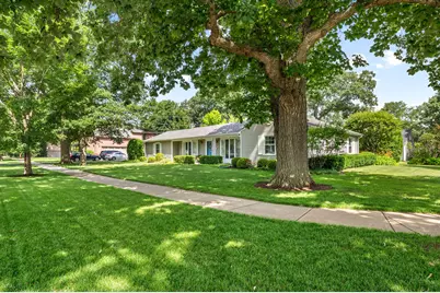 2111 Bosworth Lane, Northfield, IL 60093 - Photo 1