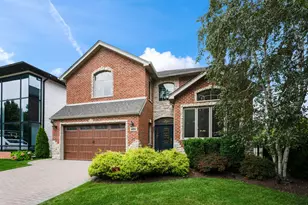 6834 N Kedvale Ave, Lincolnwood, IL 60712 - Photo 1