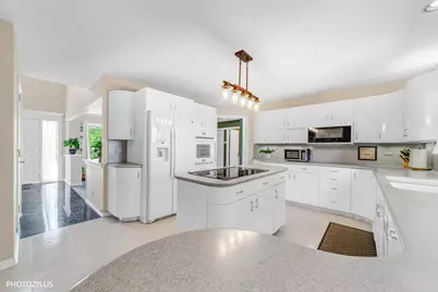 320 Ambria Drive, Mundelein, IL 60060 - Photo 7