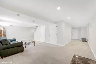 320 Ambria Dr, Mundelein, IL 60060 - Photo 27