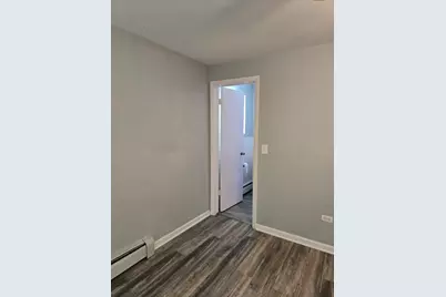 8758 W Berwyn Avenue #1-NW, Chicago, IL 60656 - Photo 11