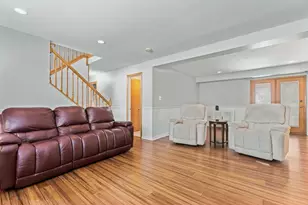 1826 W Catalpa Ln, Mount Prospect, IL 60056 - Photo 23