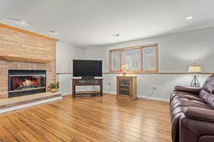 1826 W Catalpa Ln, Mount Prospect, IL 60056 - Photo 21