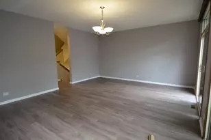 756 N Aspen Dr, Vernon Hills, IL 60061 - Photo 5