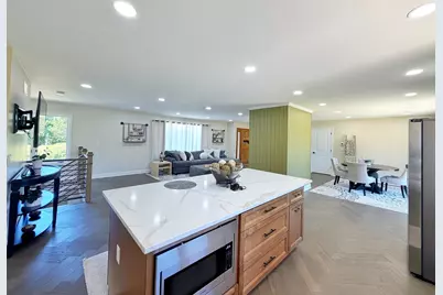 704 N Rose Farm Road, Woodstock, IL 60098 - Photo 5