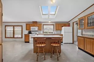 814 S 11th St, Dekalb, IL 60115 - Photo 11