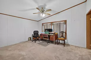 814 S 11th St, Dekalb, IL 60115 - Photo 27
