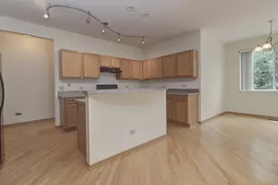 728 Holland Ln, Romeoville, IL 60446 - Photo 11