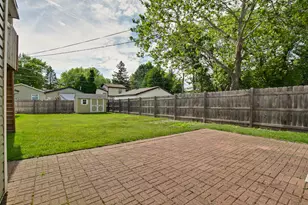 648 N Greenview Ave, Mundelein, IL 60060 - Photo 31