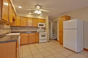648 N Greenview Ave, Mundelein, IL 60060 - Photo 13