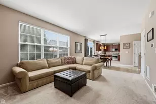 218 Woodford Rd, Oswego, IL 60543 - Photo 9