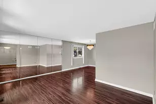 621 Escanaba Ave, Calumet City, IL 60409 - Photo 5