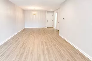 1500 Harbour Dr, Wheeling, IL 60090 - Photo 7