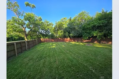 3902 W Claire Boulevard, Midlothian, IL 60445 - Photo 17
