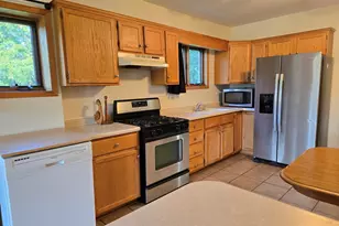 3902 W Claire Blvd, Midlothian, IL 60445 - Photo 7