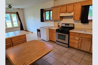 3902 W Claire Boulevard, Midlothian, IL 60445 - Photo 5