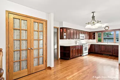 303 N Green Street, McHenry, IL 60050 - Photo 9