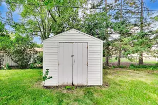 344 Bridgewood Dr, Antioch, IL 60002 - Photo 33