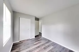 344 Bridgewood Dr, Antioch, IL 60002 - Photo 19