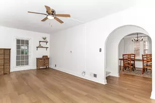 1029 Front St, Aurora, IL 60505 - Photo 3