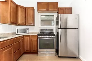 1029 Front St, Aurora, IL 60505 - Photo 9