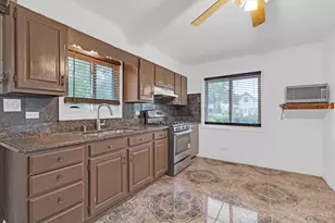 6031 S Merrimac Ave, Chicago, IL 60638 - Photo 11