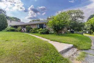 2808 E State St, Rockford, IL 61108 - Photo 3