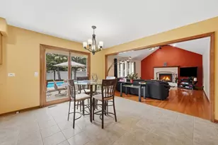 567 Warbler Dr, Bolingbrook, IL 60440 - Photo 11