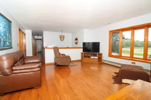 13164 W Hart St, Wadsworth, IL 60083 - Photo 3