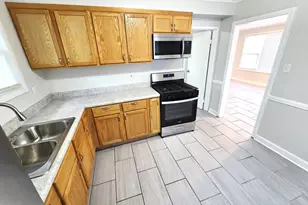 277 Minocqua St, Park Forest, IL 60466 - Photo 7