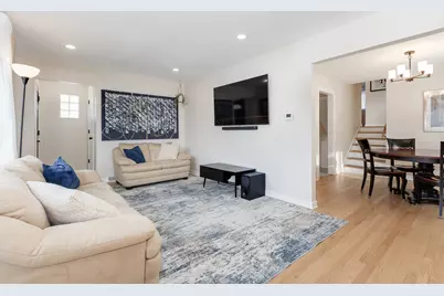 6117 W 80th Street W, Burbank, IL 60459 - Photo 5