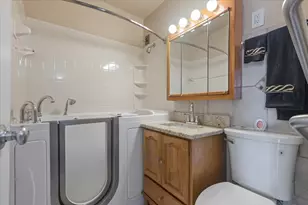 5530 S South Shore Dr, Chicago, IL 60637 - Photo 17