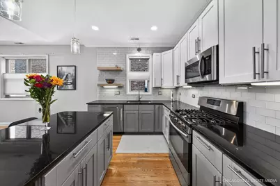 2546 W Washington Boulevard #2W, Chicago, IL 60612 - Photo 5