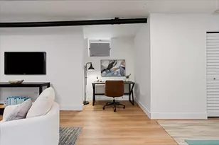 2146 N Lawndale Ave, Chicago, IL 60647 - Photo 15