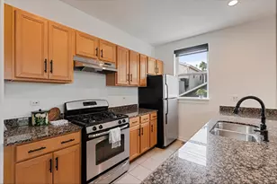 2146 N Lawndale Ave, Chicago, IL 60647 - Photo 7