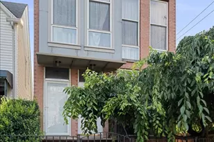 2146 N Lawndale Ave, Chicago, IL 60647 - Photo 1