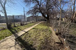 33 E 119th St, Chicago, IL 60628 - Photo 11