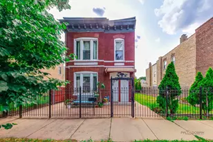 1408 N Central Park Ave, Chicago, IL 60651 - Photo 3