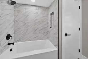 529 E Park Blvd, Villa Park, IL 60181 - Photo 21