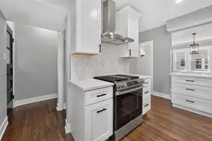 529 E Park Blvd, Villa Park, IL 60181 - Photo 11