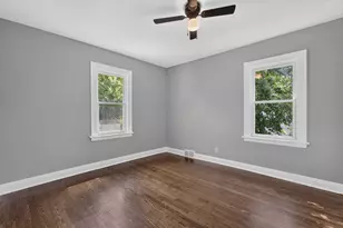 529 E Park Blvd, Villa Park, IL 60181 - Photo 15