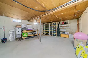 216 Linder Ln, Rochelle, IL 61068 - Photo 29