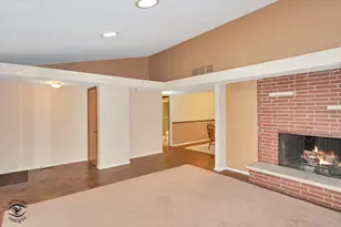 208 Shady Ln, Downers Grove, IL 60515 - Photo 5