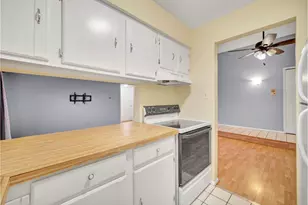 13911 James Dr, Crestwood, IL 60418 - Photo 9