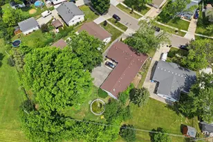 729 Surrey Dr, Streamwood, IL 60107 - Photo 35