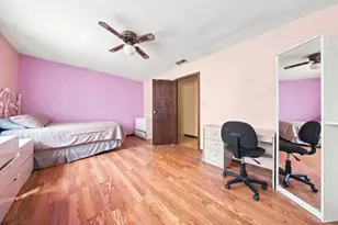 729 Surrey Dr, Streamwood, IL 60107 - Photo 23