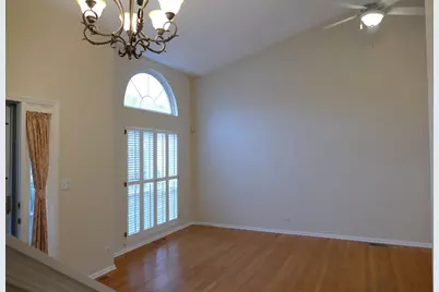 2052 Spice Lane, Naperville, IL 60565 - Photo 3