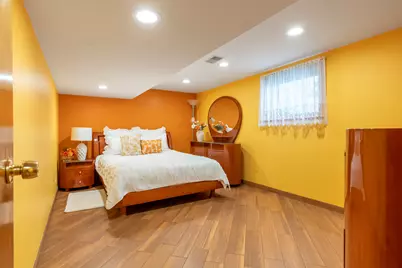4833 N Moody Avenue, Chicago, IL 60630 - Photo 19