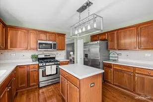 712 Christopher St, Plano, IL 60545 - Photo 7